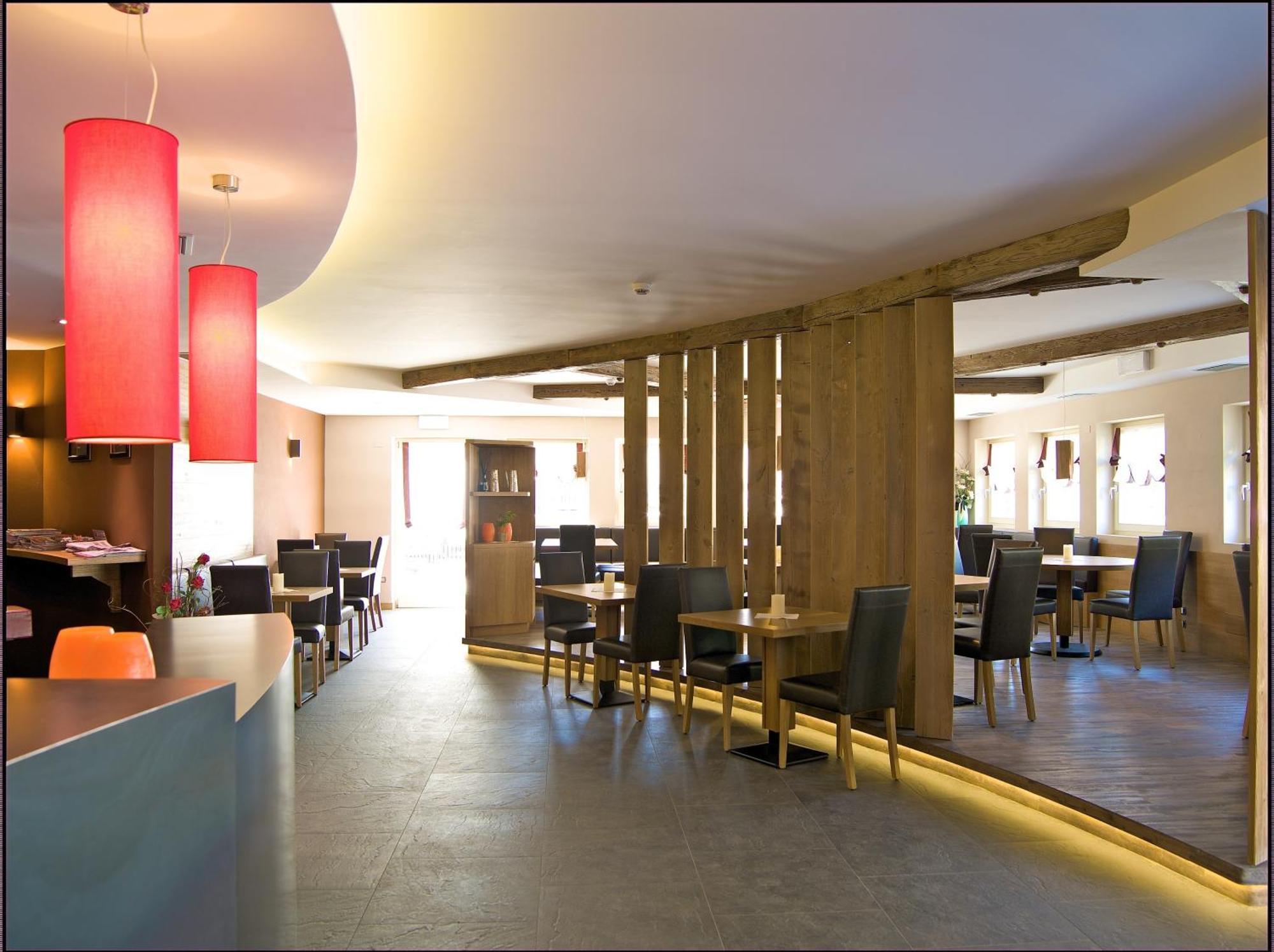 Hotel Garni Vittoria Fiera Di Primiero Luaran gambar